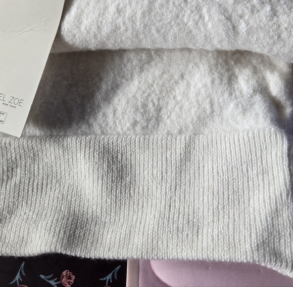 Rachel Zoe Girls NWT White 100% Extrafine Merino Wool Puff Sleeve Sweater M - Picture 6 of 9